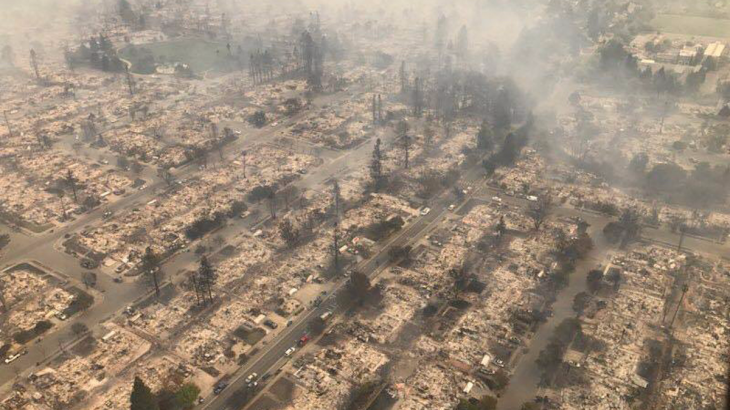 【米国】カリフォルニア山火事、７４人死亡　不明者１０００人以上
