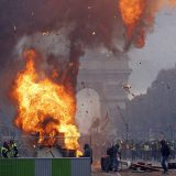 【フランスで大暴動】反マクロンの市民が怒りの大抗議デモ★2
