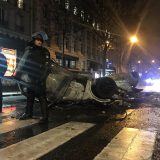 【海外】「革命のようだ」パリで起きた大規模デモ、負傷者100人に。各所で黒煙、地下鉄も閉鎖。日本大使館は外出を控えるよう呼び掛け★5