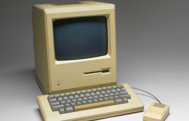 【Apple】初代マッキントッシュが35年前の今日発売　お値段70万円(※当時のレート) ジョブズのデザインがキラリと光る逸品