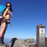 【登山】ビキニで登山する女性有名クライマー、山で凍死